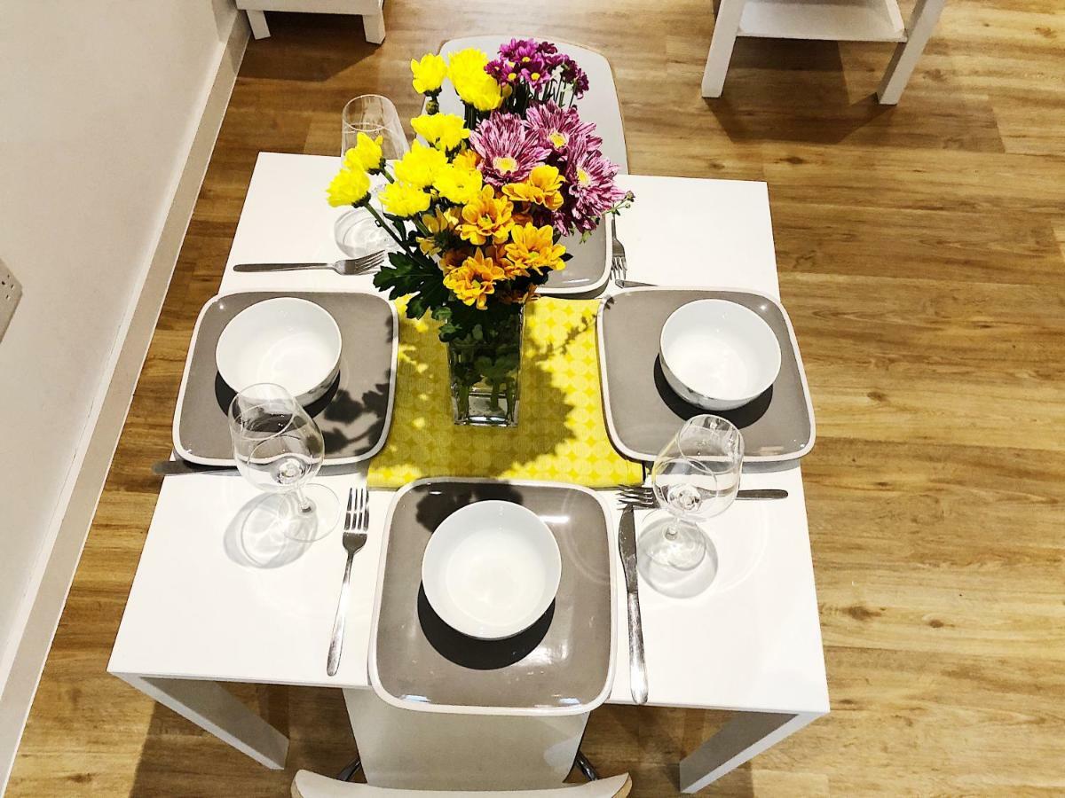 Ekhaya Three Apartment แมนเชสเตอร์ ภายนอก รูปภาพ