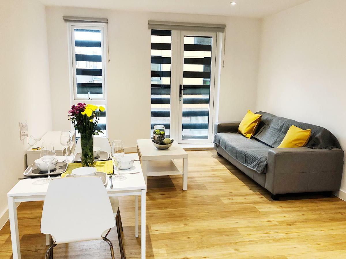 Ekhaya Three Apartment แมนเชสเตอร์ ภายนอก รูปภาพ