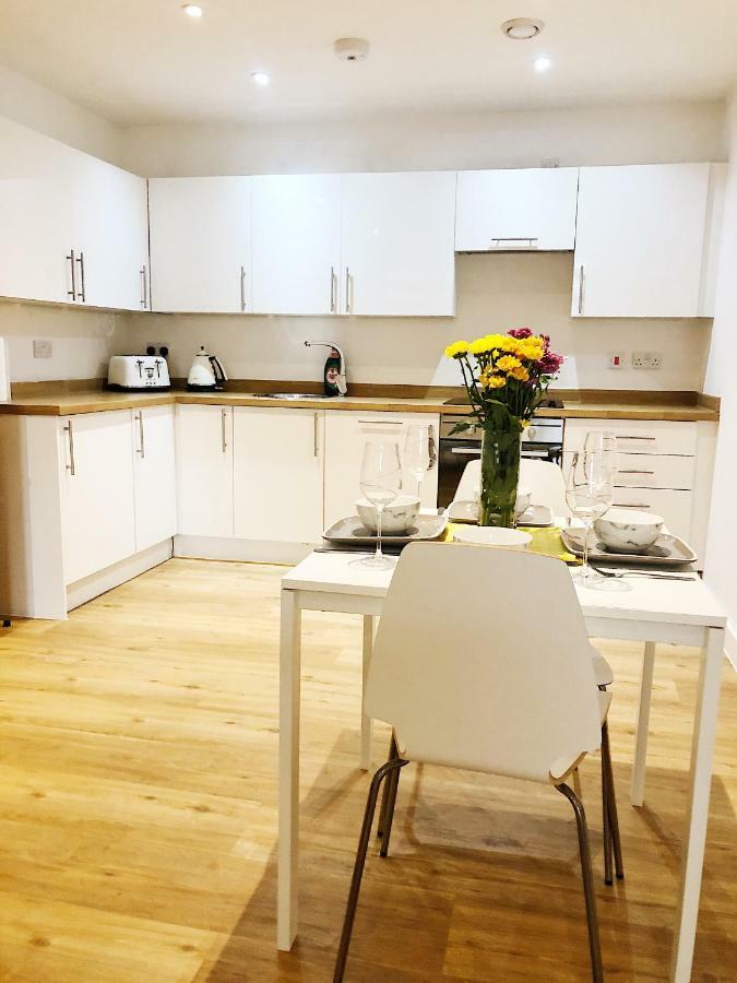 Ekhaya Three Apartment แมนเชสเตอร์ ภายนอก รูปภาพ