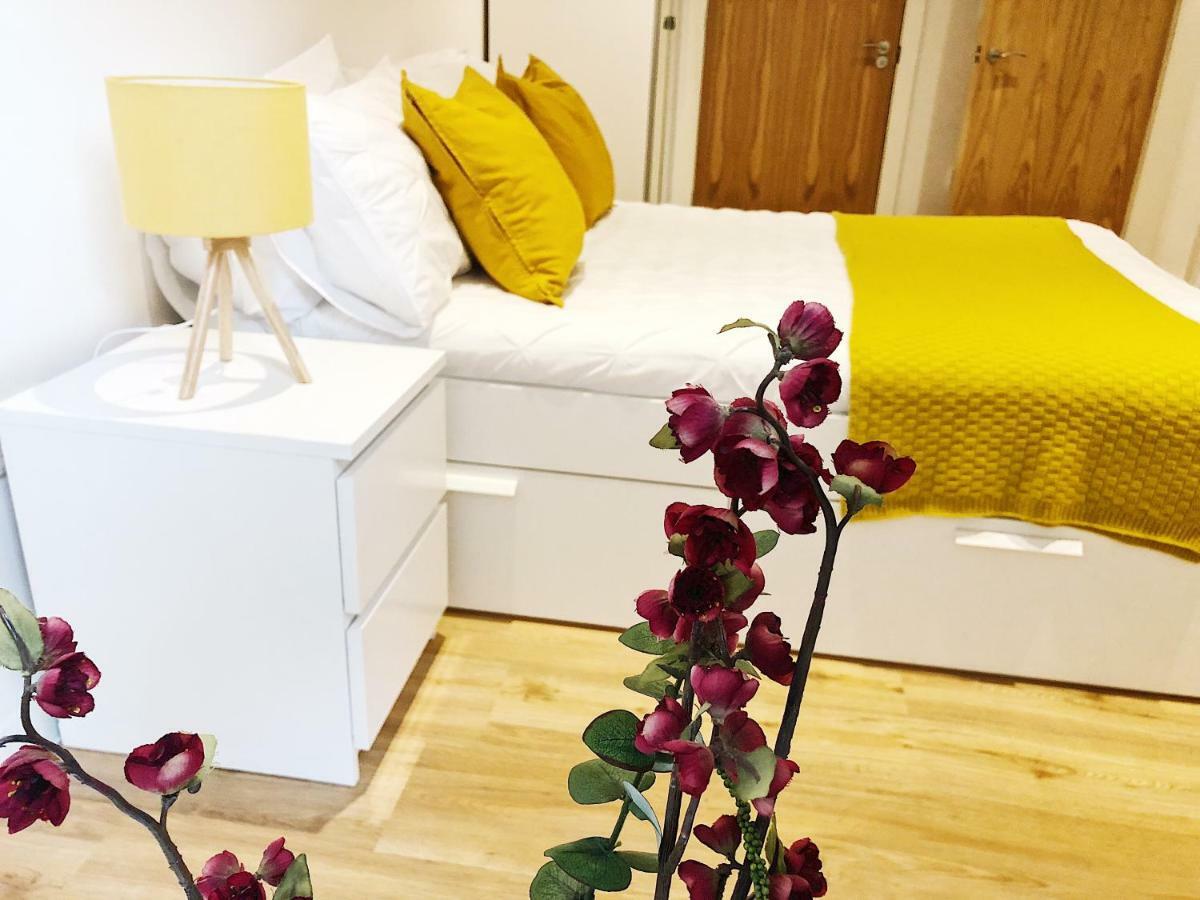 Ekhaya Three Apartment แมนเชสเตอร์ ภายนอก รูปภาพ