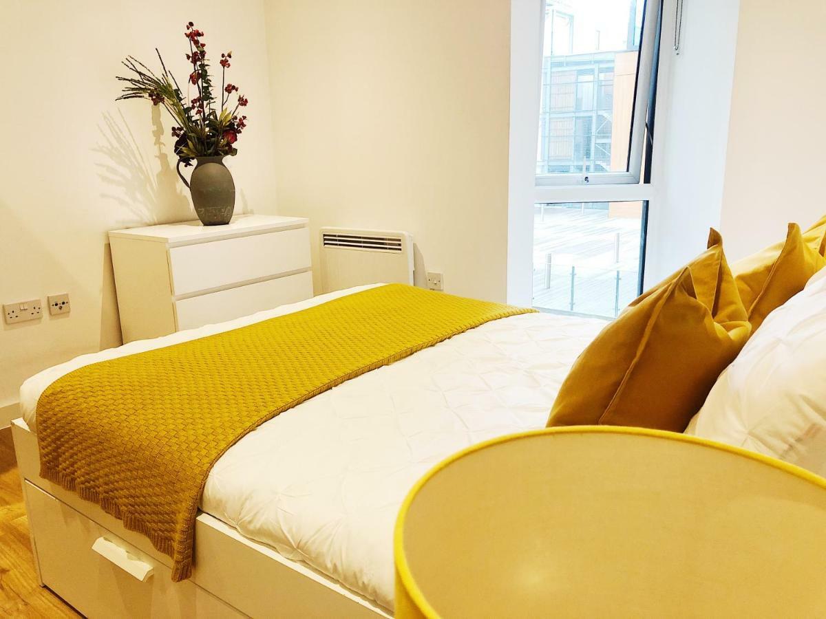 Ekhaya Three Apartment แมนเชสเตอร์ ภายนอก รูปภาพ